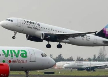 Volaris y Viva Aerobus se fusionan para crear grupo de vuelos de bajo costo
