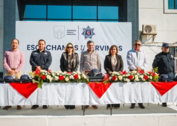 Conmemora Gobierno de Huatabampo el Día del Policía con entrega de uniformes, ascensos y homenaje a elementos caídos