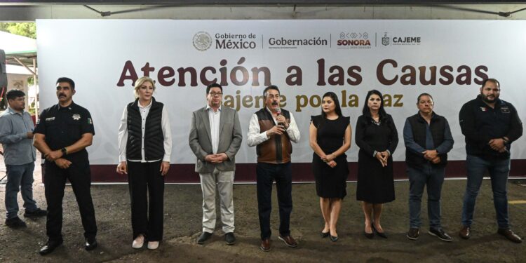 ENCABEZA JAVIER LAMARQUE JORNADA DE SERVICIO POR LA PAZ Y LA SEGURIDAD SOCIAL EN CAJEME