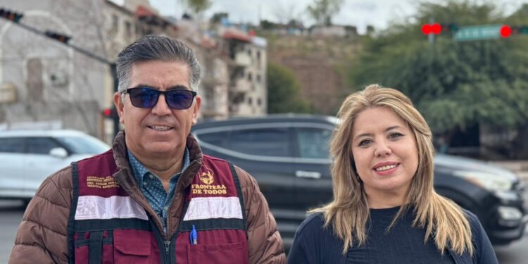 Activan semáforo preventivo en crucero del Bulevar 2000