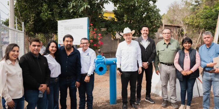 Secretaría de Bienestar entrega infraestructura sanitaria en Basconcobe