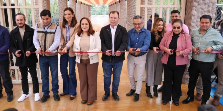 Inaugura alcaldesa Karla Córdova González el Plantario Municipal