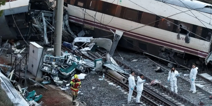 Sube a 39 la cifra de muertos por accidente de trenes en España