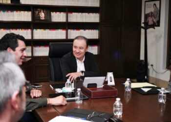 Gobernador Durazo concreta alianza con empresa francesa para creación de primera academia de la industria aeroespacial