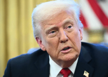 Trump asegura que Venezuela entregará de 30 a 50 millones de barriles de petróleo a EU