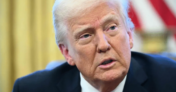 Trump asegura que Venezuela entregará de 30 a 50 millones de barriles de petróleo a EU