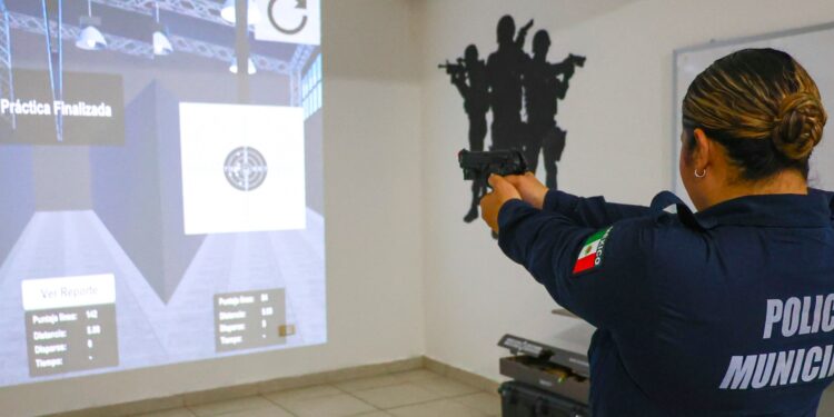 SSPM FORTALECE LA CAPACITACIÓN POLICIAL CON CURSO DE TIRO VIRTUAL EN LA ACADEMIA DE POLICÍA MUNICIPAL