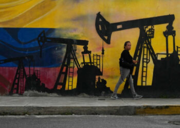 Trump cancela segunda ola de ataques contra Venezuela; gobierno de Caracas está cooperando, dice