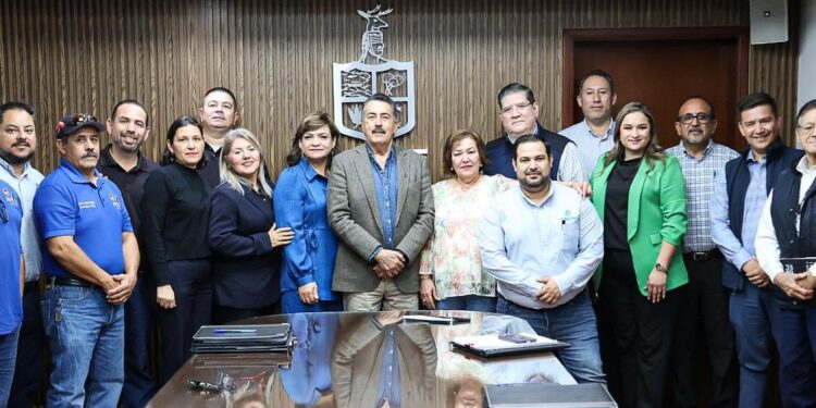 AVALA JAVIER LAMARQUE FIRMA DEL CONTRATO COLECTIVO DE TRABAJO ENTRE OOMAPASC Y SUTOC PARA EL PERIODO 2026-2028