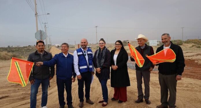 Alcalde da ‘banderazo’ de inicio a obra de pavimentación