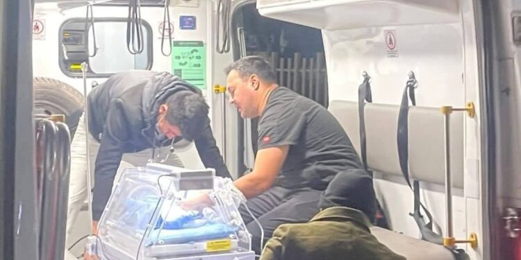 DEJAN A BEBÉ RECIÉN NACIDO ABANDONADO EN UN BOTE DE BASURA EN HERMOSILLO