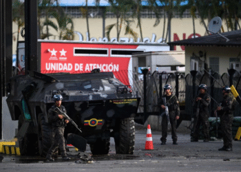 Venezuela denuncia ataques a civiles por EU y llama a despliegue militar