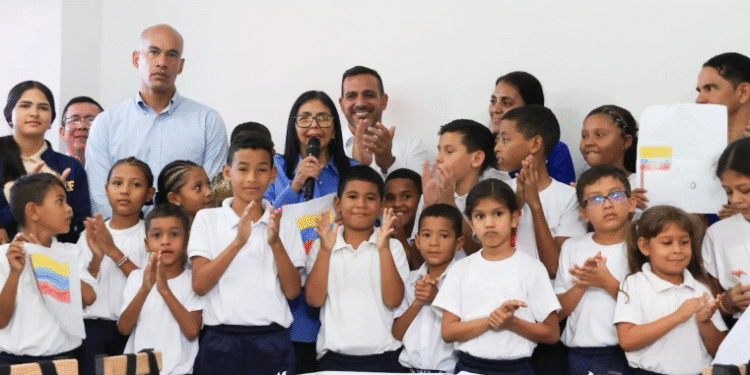 Delcy Rodríguez: en Venezuela hay una presidenta encargada y en EU un mandatario rehén