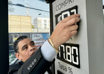 Peso cotiza a 17.17 por dólar tras reporte de la Fed