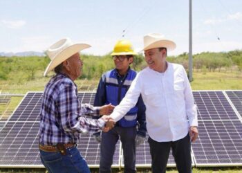 Gobernador Durazo impulsa energía solar para 250 mil hogares en Sonora 