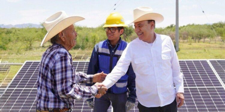 Gobernador Durazo impulsa energía solar para 250 mil hogares en Sonora