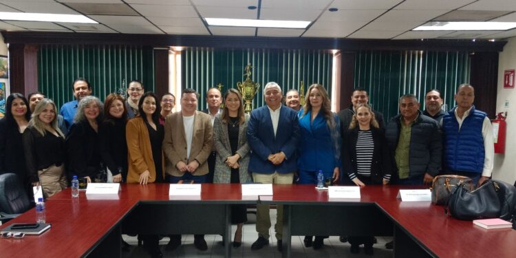 Impulsa Gobierno de Sonora desarrollo profesional de las juventudes en Ures, Altar y Basconcobe: UTHermosillo