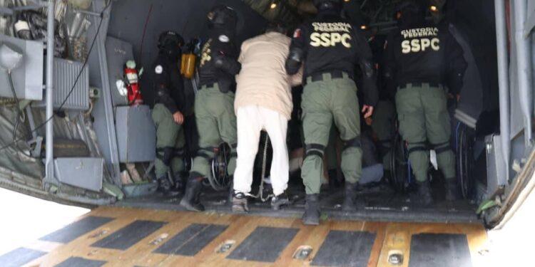 EXTRADITA MÉXICO A EEUU 37 DELINCUENTES DE ALTA PELIGROSIDAD