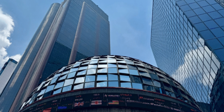 Registra BMV ganancia del 29.88% en el 2025