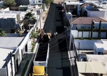 Entrega “El Cubano” pavimentación de la calle Cerro Prieto en la colonia Agronómica