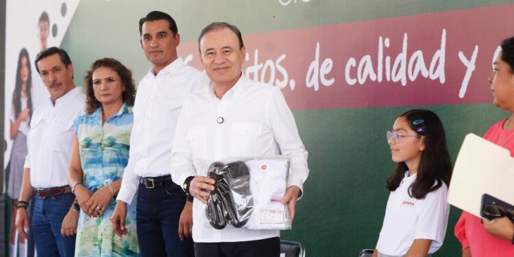 Durazo garantiza uniformes escolares a tiempo: amplía plazo de actualización de tallas