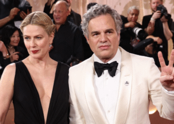 Mark Ruffalo homenajea a Renee Good en los Globos de Oro y dice que Trump es «un delincuente convicto»