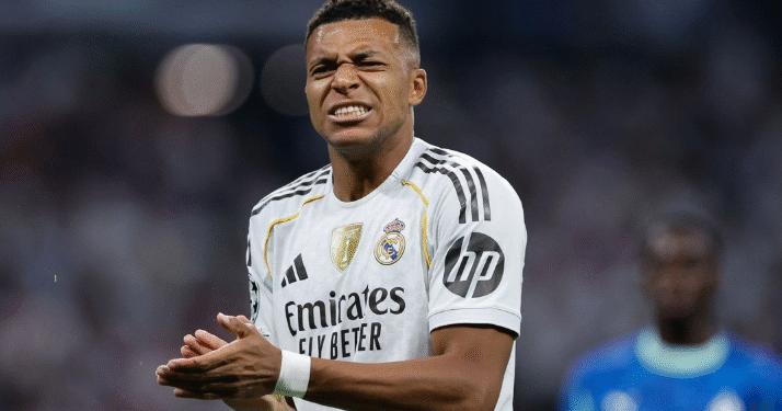Kylian Mbappé será baja por tres semanas a causa de un esguince en la rodilla