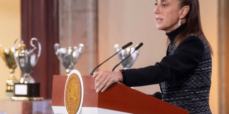 Grupo Salinas se acerca al SAT; tiene disposición de pagar $51 mil millones