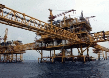 Sin cambios, el flujo petrolero de México hacia Cuba: Sheinbaum