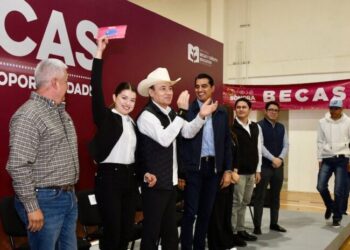 Anuncia Gobernador Durazo convocatoria de becas Sonora de Oportunidades; van más de 600 mil estudiantes becados