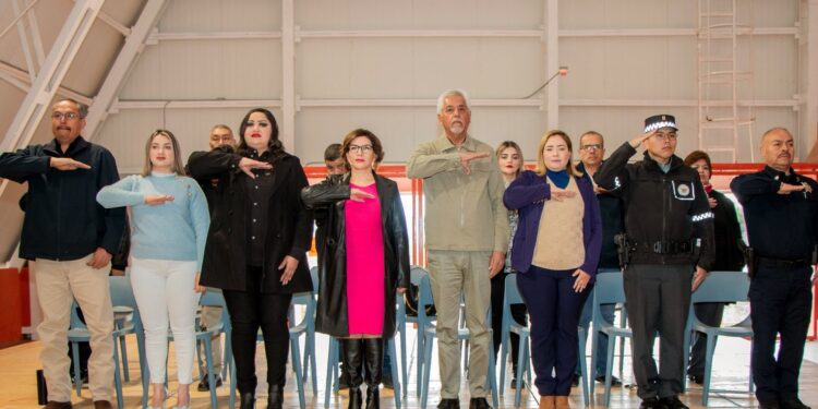 Alcaldesa encabeza la Conmemoración Cívica del 5 de Febrero
