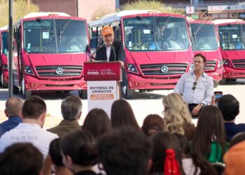 Gobernador Durazo moderniza flota de transporte en Hermosillo con 49 nuevas unidades sin aumento a tarifa
