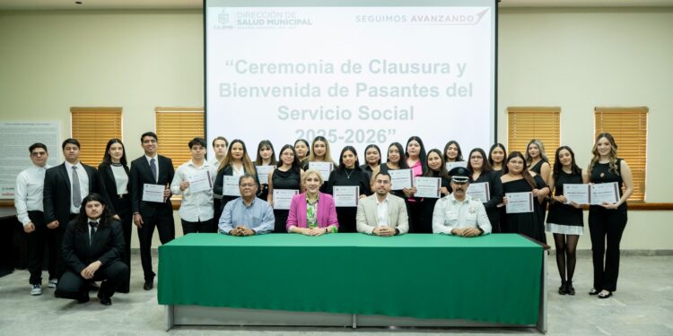 Gobierno de Cajeme reconoce pasantes de Salud por su Servicio Social