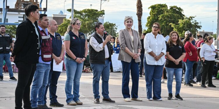 TRES NIVELES DE GOBIERNO ACERCAN SERVICIOS A LAS FAMILIAS DE LA COLONIA SAN RAFAEL MEDIANTE FERIA DE PAZ EN CAJEME