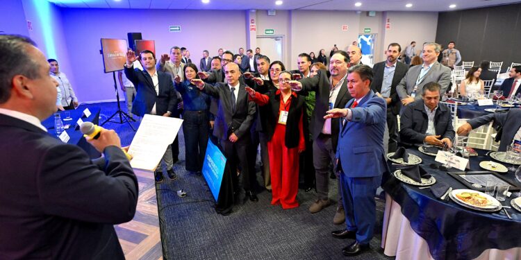 Reafirma Toño Astiazarán compromiso para impulsar la competitividad y el empleo en Hermosillo