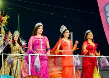 Lleva a cabo Ayuntamiento de Guaymas primer desfile de carros alegóricos y comparsas del Carnaval Guaymas 2026 “El pueblo está de fiesta”