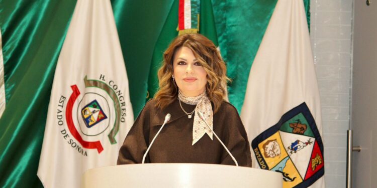 Propone Alejandra López Noriega medida histórica contra el abandono alimentario en sonora