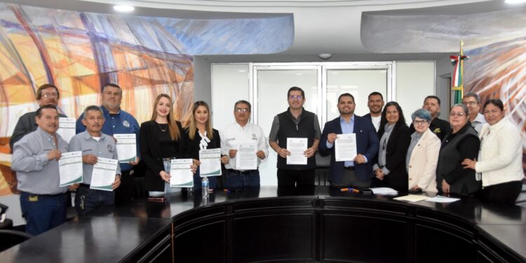 FIRMA CONALEP CONVENIO CON AYUNTAMIENTO Y PRESENTA SU OFERTA EDUCATIVA