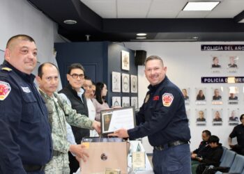 Otorga Municipio reconocimientos a cuerpos de seguridad