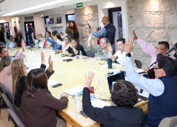 Aprueba Cabildo acuerdos clave para movilidad, planeación y educación