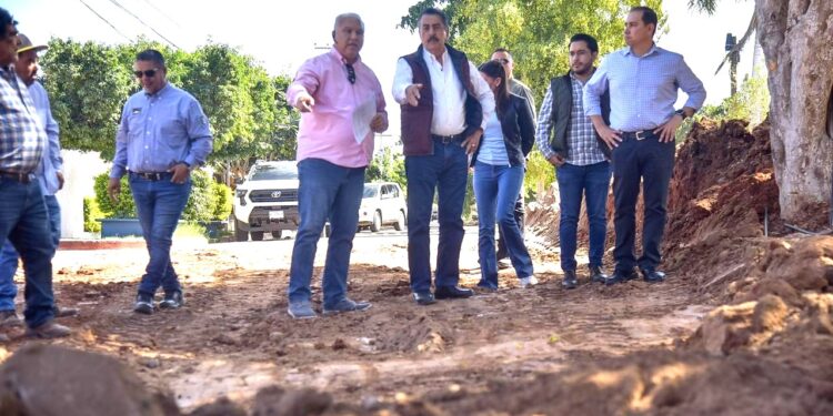 SUPERVISA JAVIER LAMARQUE AVANCE EN REHABILITACIÓN DE INFRAESTRUCTURA HIDRÁULICA, SANITARIA Y PAVIMENTACIÓN