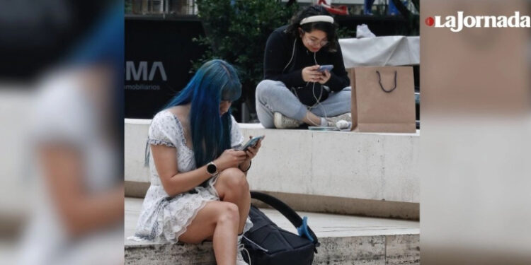 Usuarios vinculan más de 6.6 millones de líneas de celular a identificación oficial