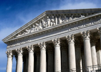 Corte Suprema tumba los aranceles globales de Trump