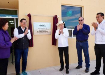 Durazo acelera transformación del norte de Sonora con inversión en salud, becas e infraestructura