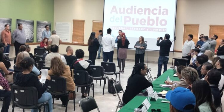 EN AUDIENCIA DEL PUEBLO APOYA JAVIER LAMAQUE CON VIAJE A LA CIUDAD DE MÉXICO A JÓVENES DE LA UNIVERSIDAD DE VÍCAM