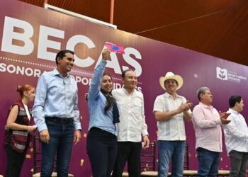 Amplía Gobernador Durazo convocatoria de Becas Sonora de Oportunidades para universidades públicas
