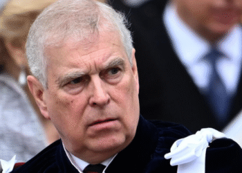 Realeza británica en nueva crisis: Andrés, detenido 11 horas por escándalo Epstein