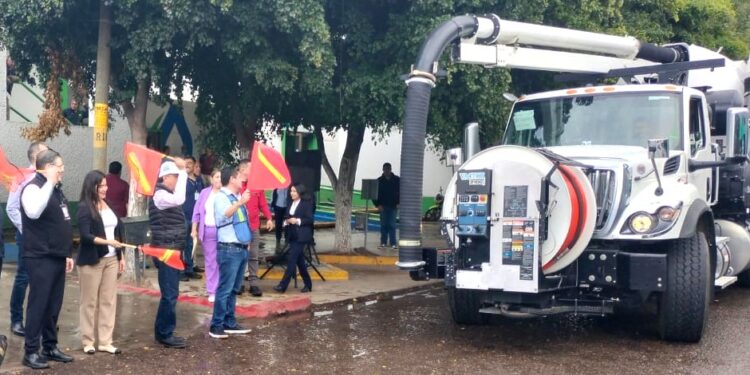 MÁS CAPACIDAD Y RESPUESTA: CAJEME ADQUIERE NUEVAS MÁQUINAS DE DESAZOLVE