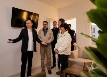 Durazo y Sheinbaum entregan primeras casas del Bienestar en Sonora; meta de vivienda crece a 65 mil