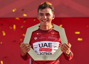 Isaac del Toro, campeón del Tour de UAE
